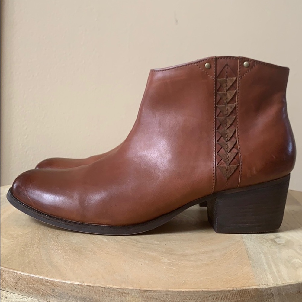 Clarks Maypearl Fawn Ankle boot brown size 10